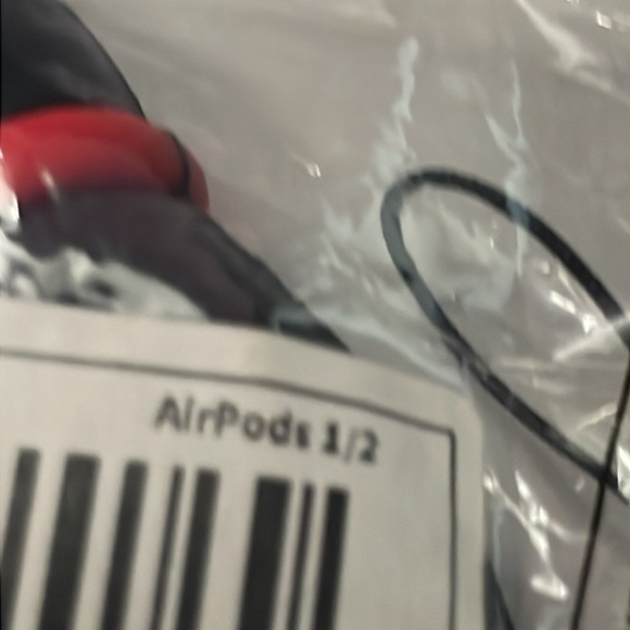 Lucky Cat Airpods Case 1 & 2 Generation Silicone earphone buds black protector - Picture 3 of 3